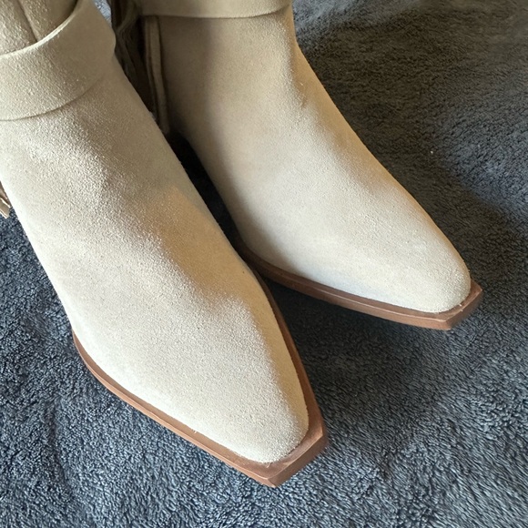 Brand new! Free People Faith Fringe Western Boots - Retails $268 - Picture 10 of 10